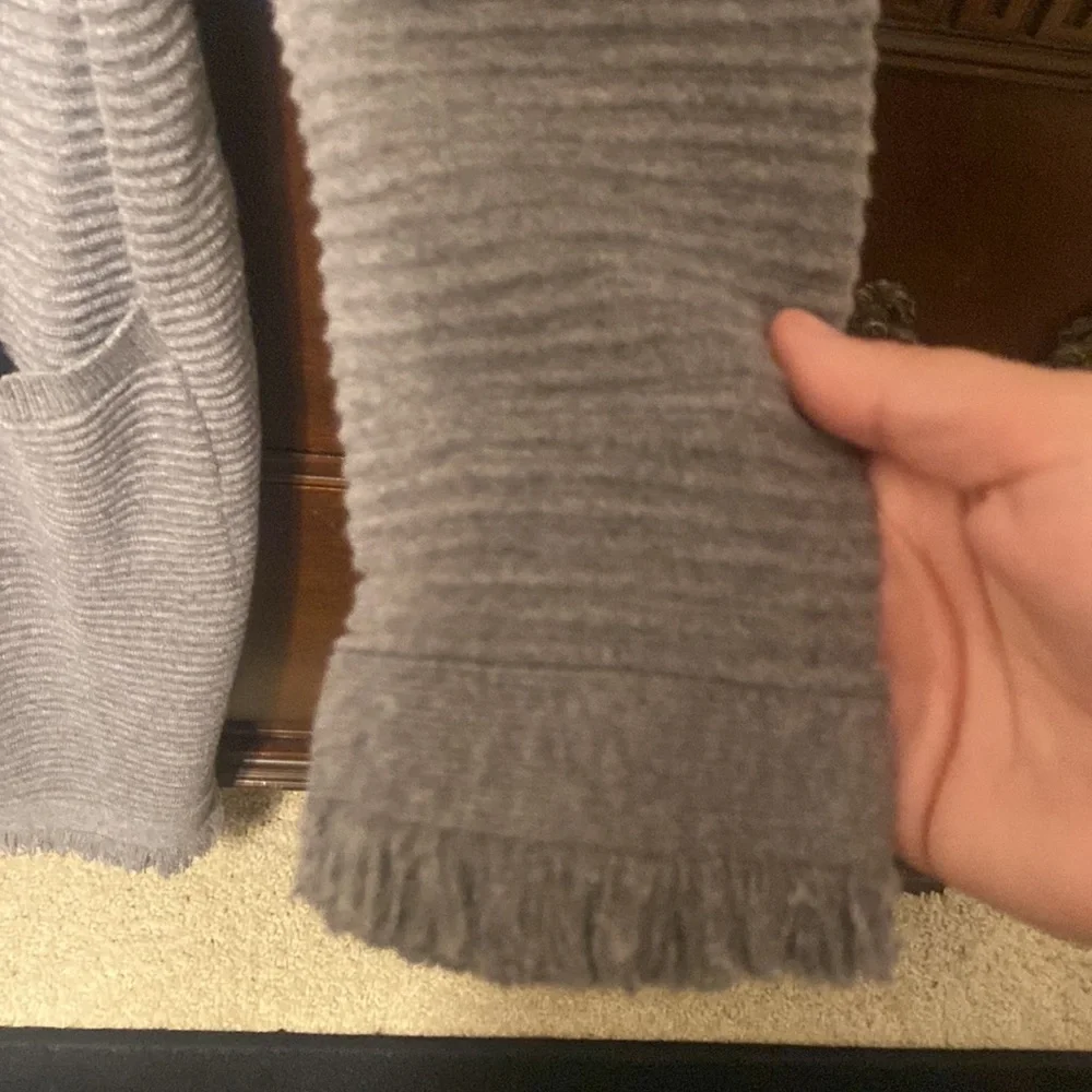 NWOT Joy Joy Gray Cardigan - S/M - Picture 3 of 3